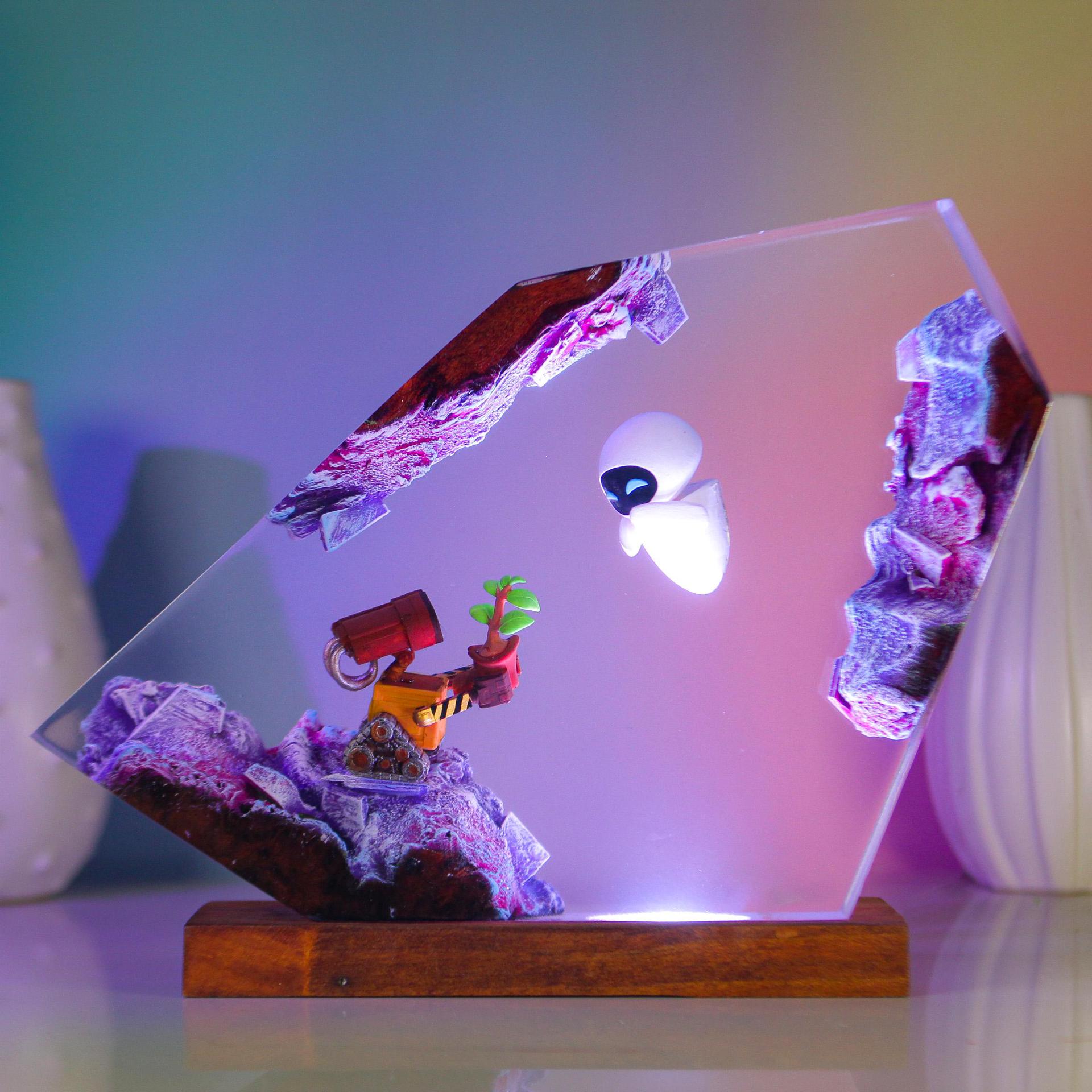 Model Kit Wall E - Handmade Epoxy Resin Night Light, Wall-E