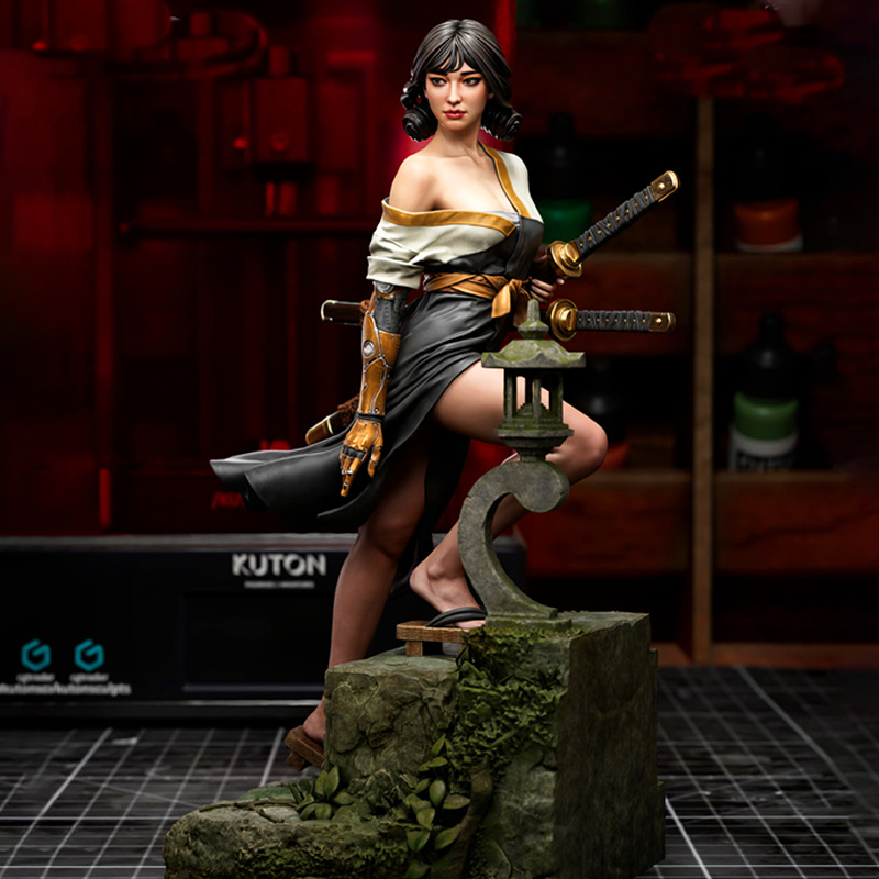Model Kit Figures - 3 Styles Game Character 6642 Kira