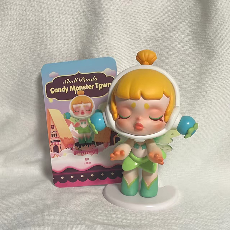 Model Kit For Girls - POP MART Skullpanda Candy Monster Town
