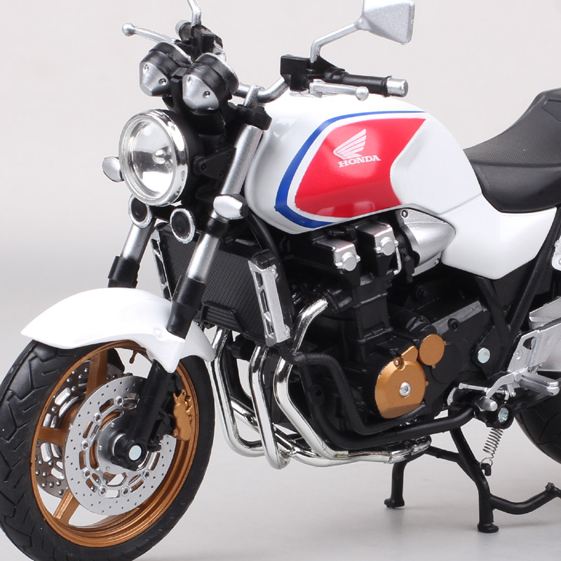 1/12 Honda CB1300SF Motorcycle - Model Kit Aoshima review and price