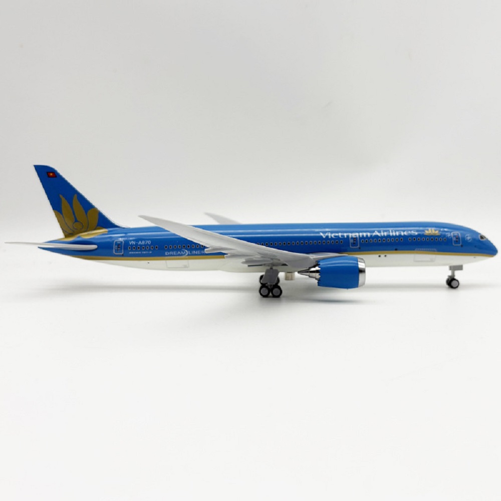 30cm Vietnam B787 Plane Model  - Model Kit Planes review and price