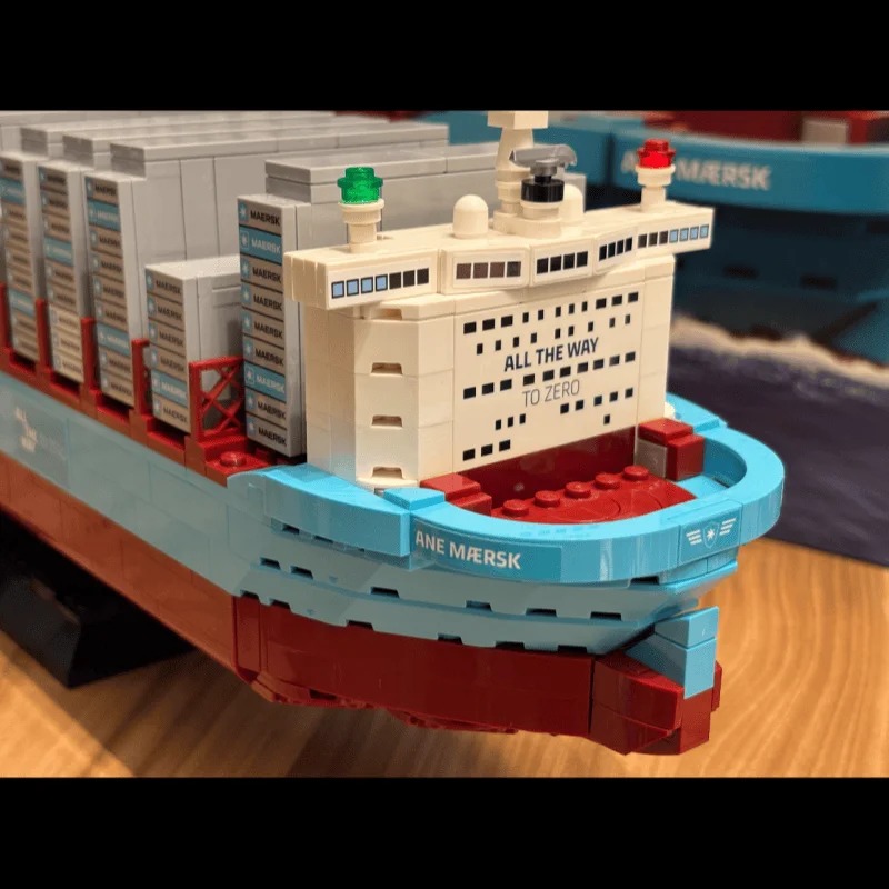 New 2026 Dual-Fuel Container V - Model Kit Instructions review and price